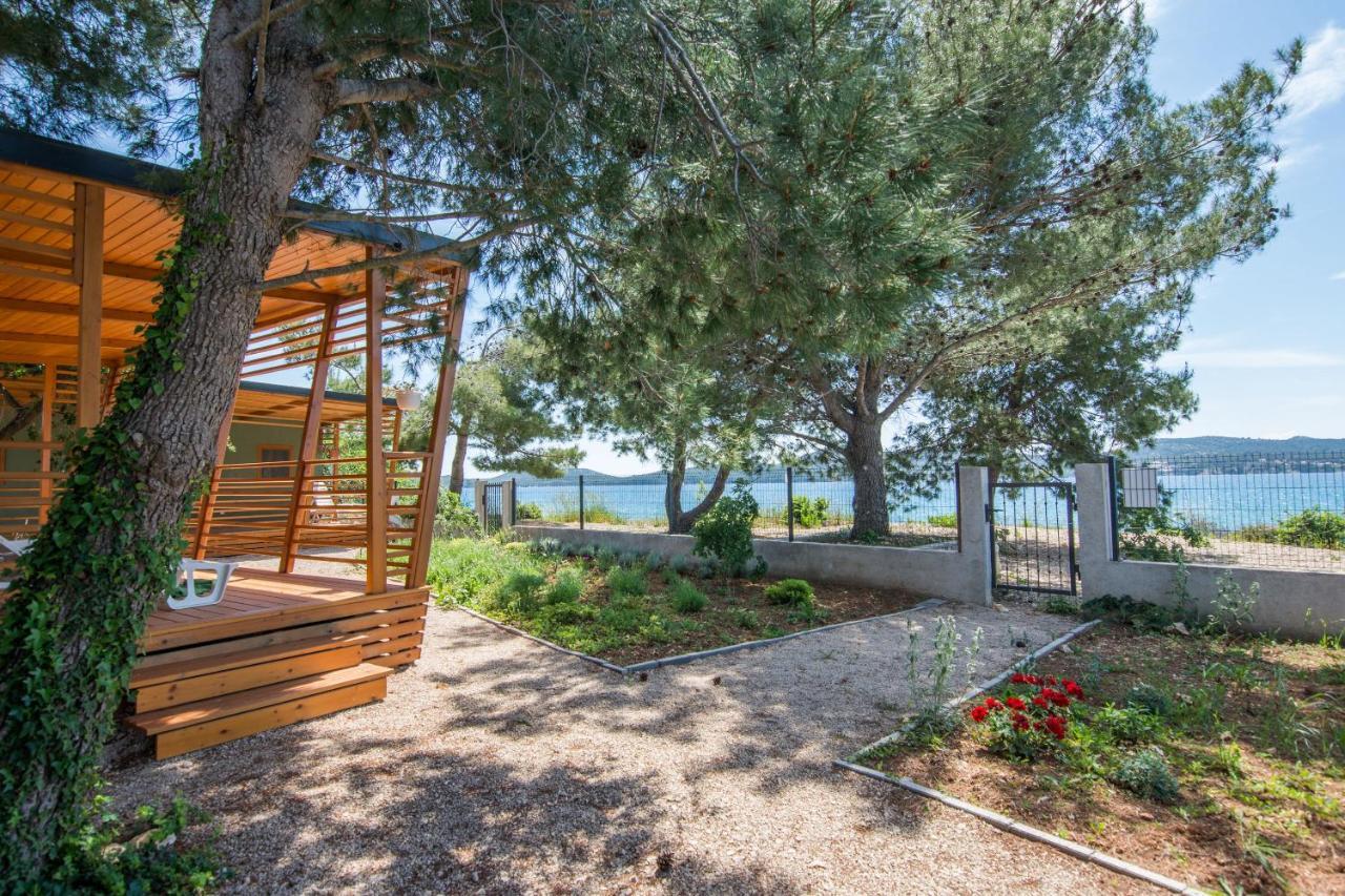 Mobile Home Safir Biograd Na Moru Exterior foto