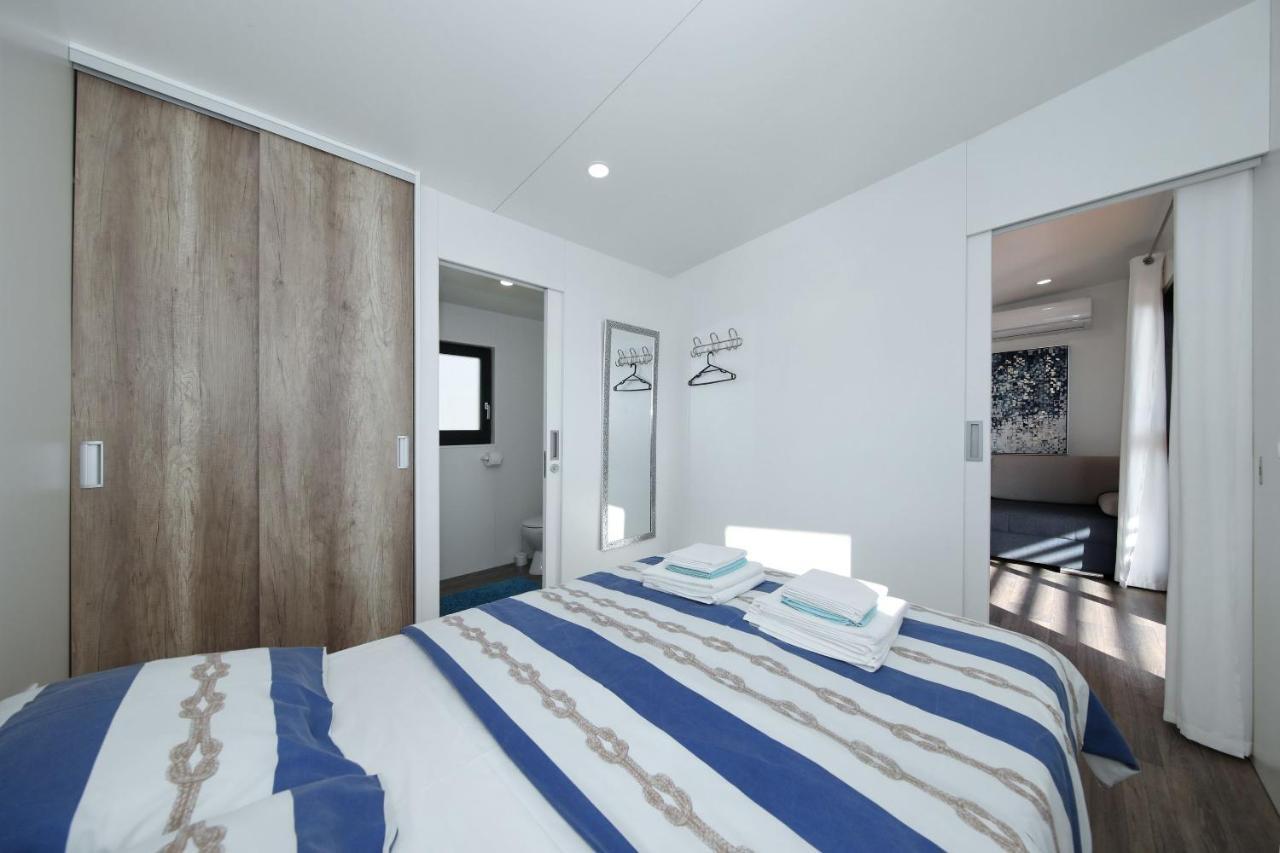 Mobile Home Safir Biograd Na Moru Exterior foto